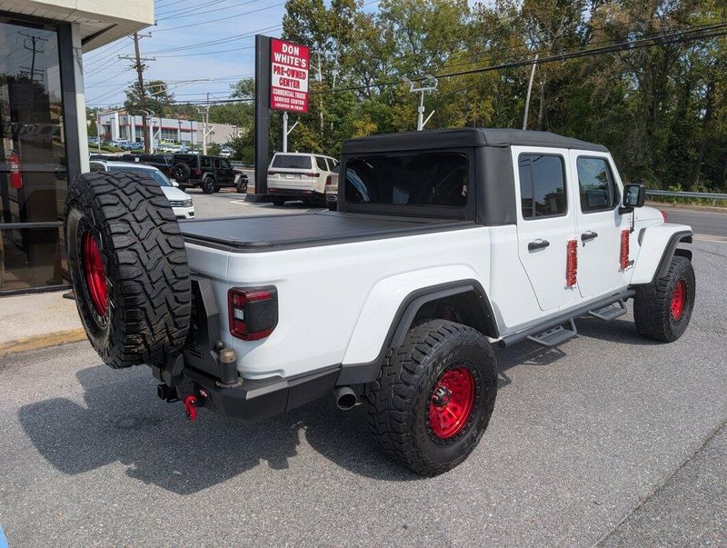 2021 Jeep Gladiator Willys photo 22