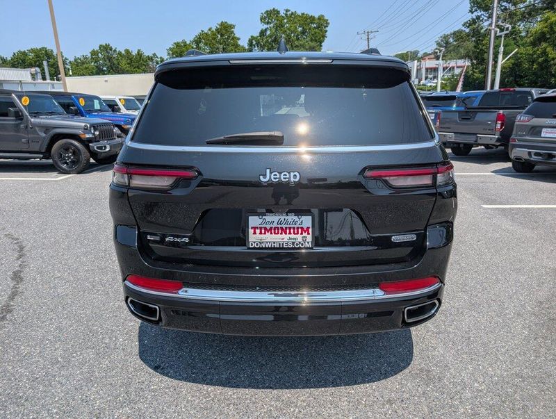 2021 Jeep Grand Cherokee Overland photo 32