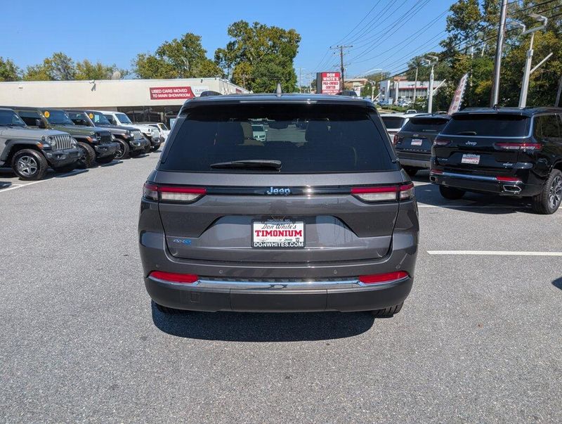 2023 Jeep Cherokee 4xe photo 27