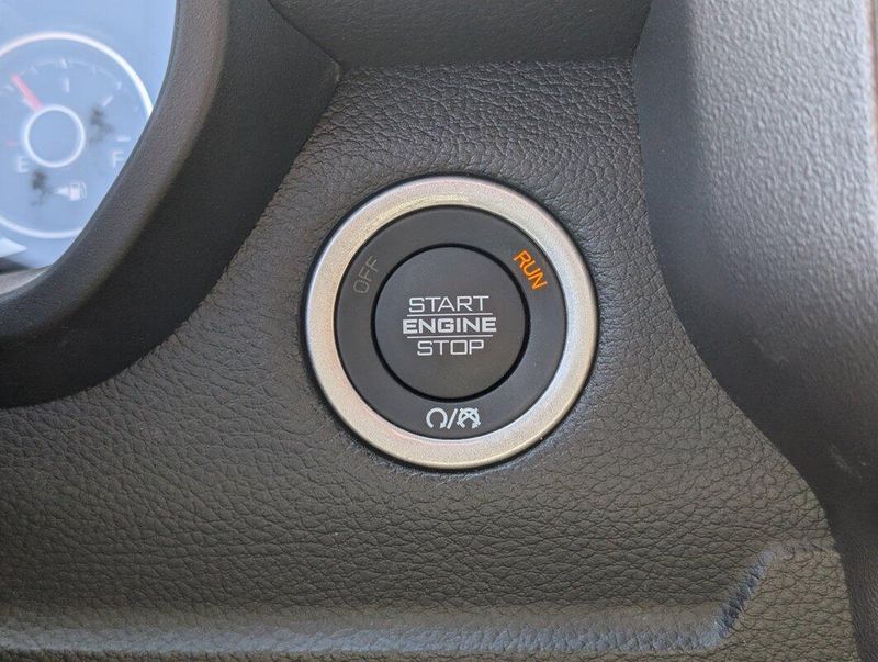 2025 Ram 1500 Big Horn photo 13