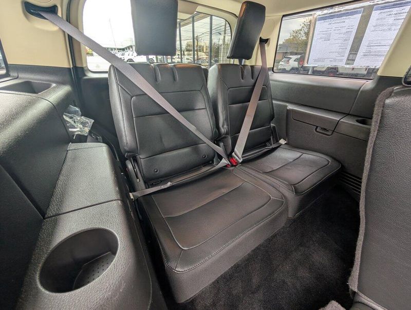 2019 Ford Flex SEL photo 3