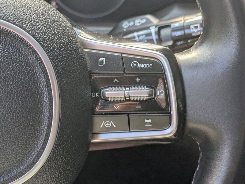 2021 Kia Sorento EX photo 18
