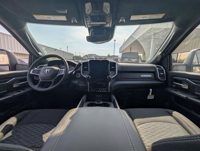 2026 Ram 2500 Big Horn photo 7