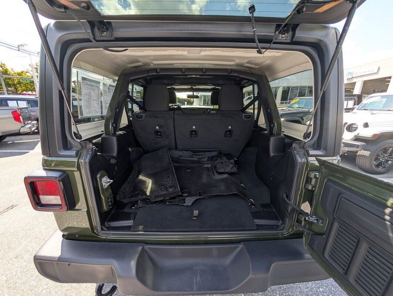 2022 Jeep Wrangler Unlimited Willys photo 4
