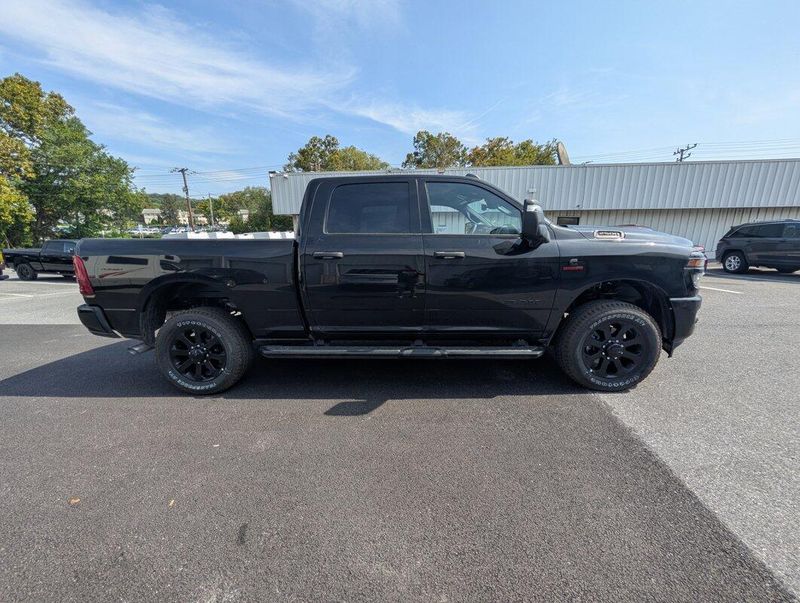 2026 Ram 2500 Big Horn photo 23