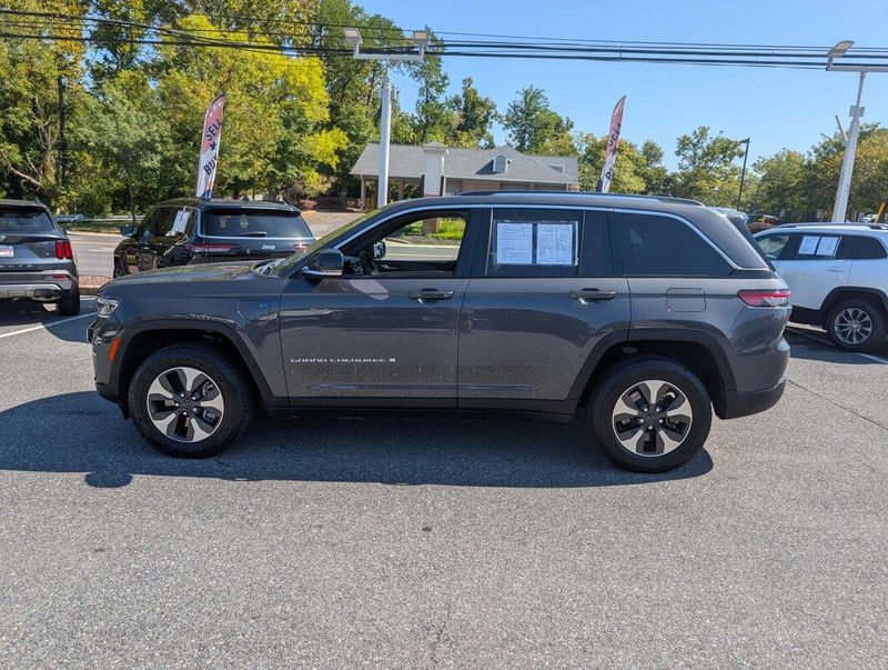 2023 Jeep Cherokee 4xe photo 25