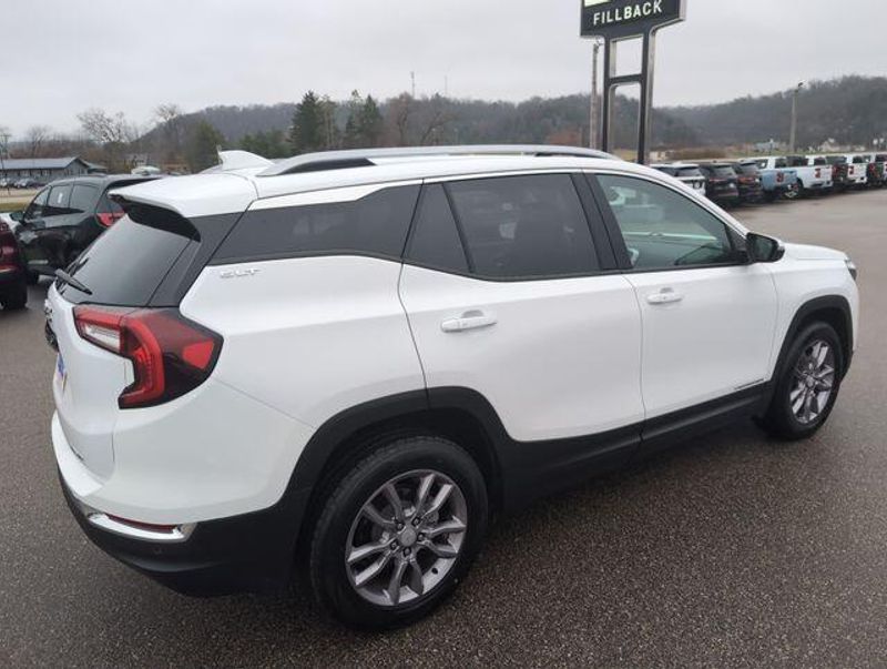 2023 Gmc Terrain SLT photo 4
