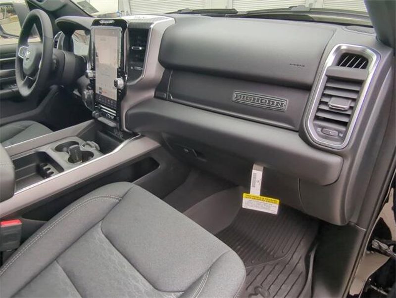 2025 RAM 1500 Big Horn Crew Cab 4x2 5