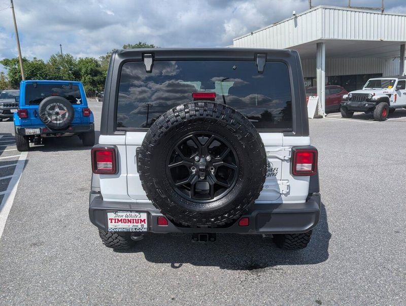 2025 Jeep Wrangler Willys photo 23