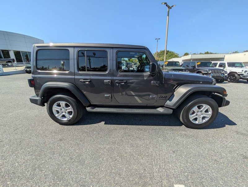 2022 Jeep Wrangler Unlimited Sport S photo 25
