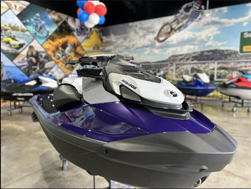 New 2025 Sea-Doo GTI SE 170 (SOUND SYSTEM) Image 4