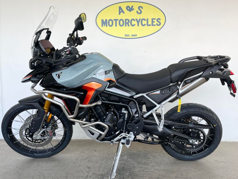 2026 Triumph TIGER 900 DESERT EDITION