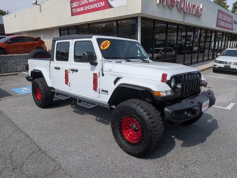2021 Jeep Gladiator Willys photo 24