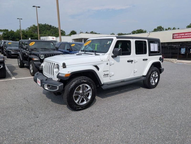 2020 Jeep Wrangler Unlimited Sahara photo 2