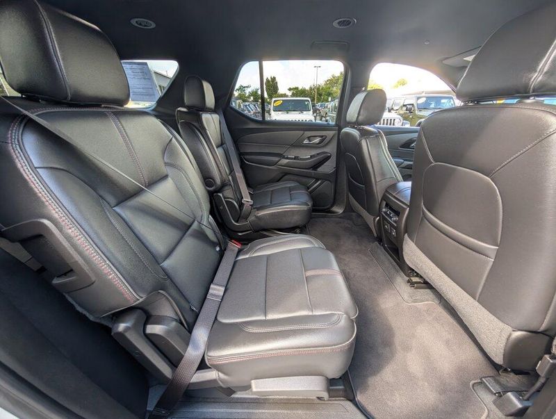 2022 Chevrolet Traverse RS photo 4
