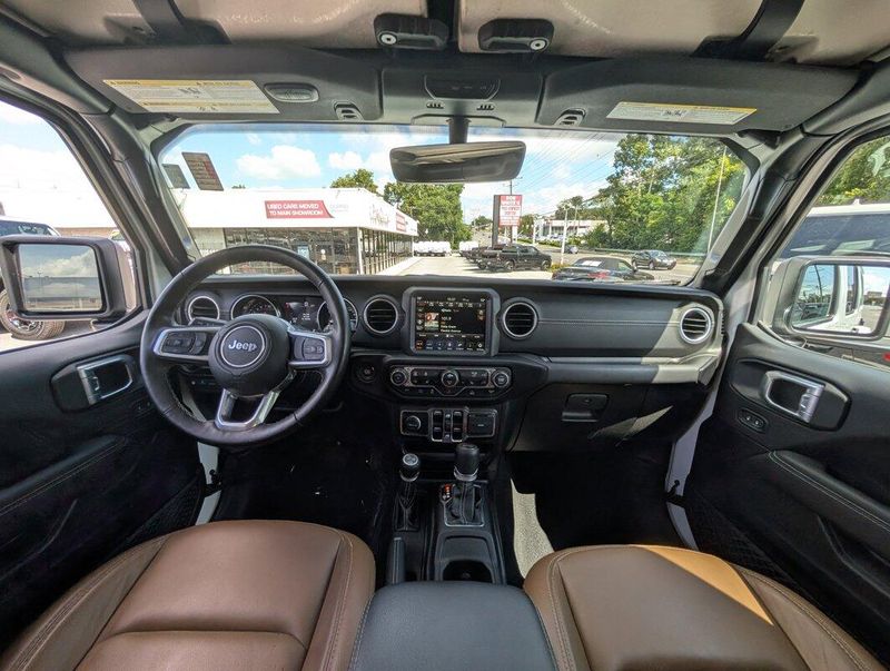 2021 Jeep Wrangler 4xe Unlimited Rubicon High Tide photo 9