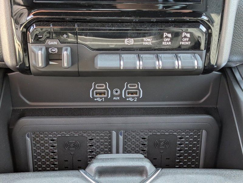 2026 Ram 2500 Big Horn photo 16
