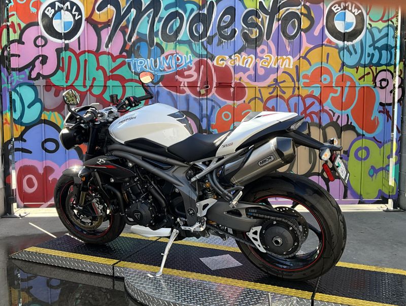 2019 Triumph SPEED TRIPLE RSImage 4