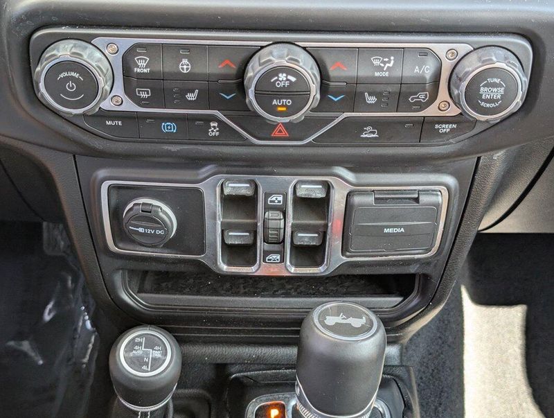 2021 Jeep Wrangler 4xe Unlimited Rubicon High Tide photo 15