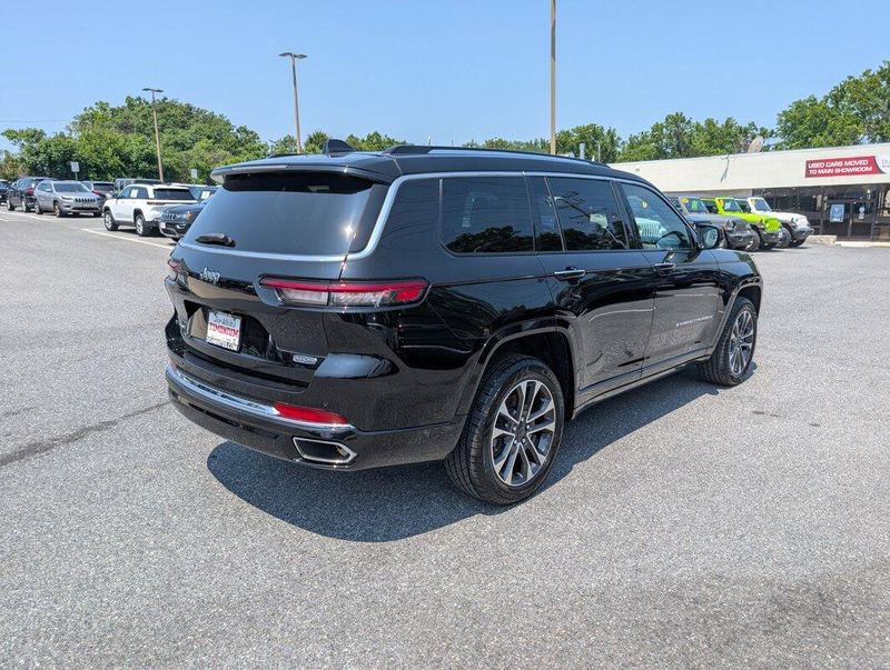 2021 Jeep Grand Cherokee Overland photo 33