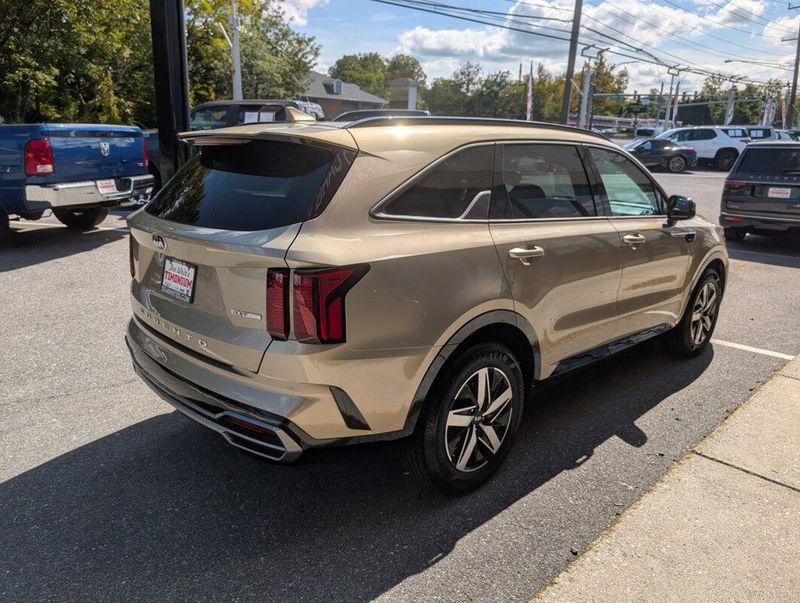 2021 Kia Sorento EX photo 27