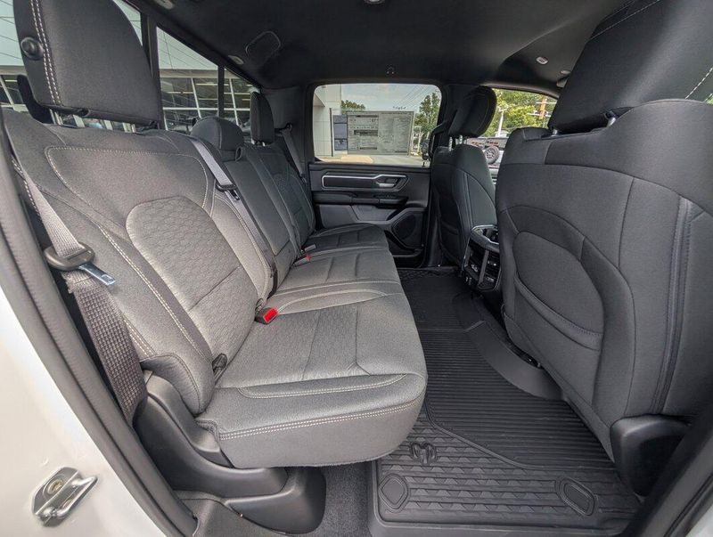 2025 Ram 1500 Big Horn photo 4