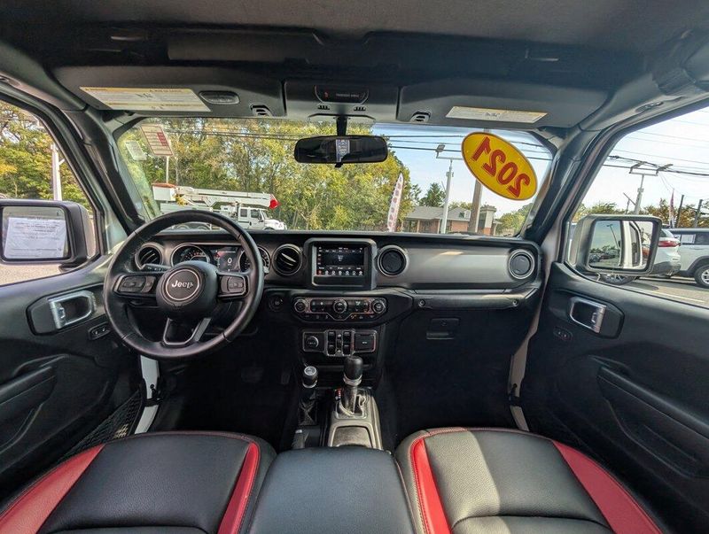 2021 Jeep Gladiator Willys photo 7