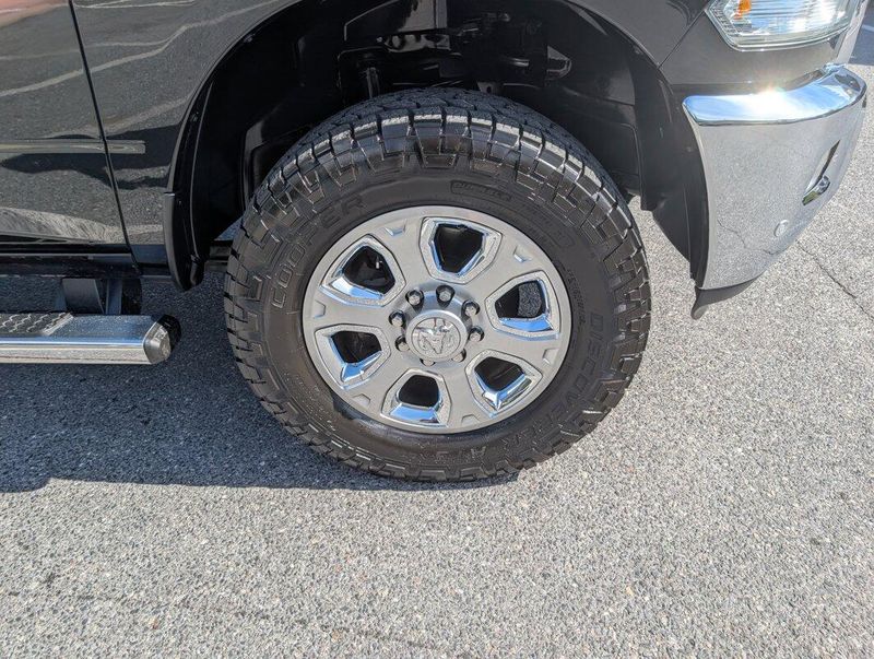 2018 Ram 2500 Big Horn photo 2