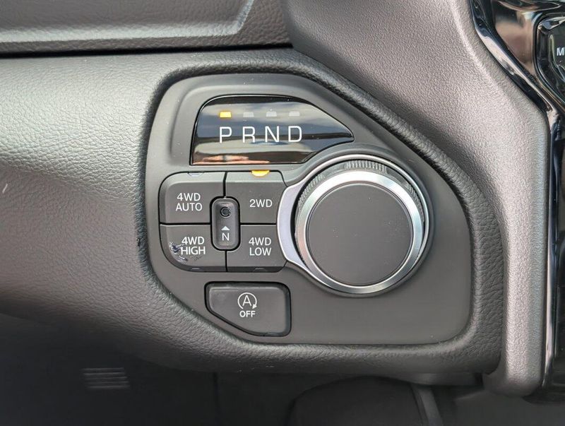 2026 Ram 1500 Big Horn photo 17