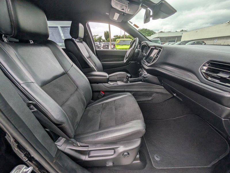 2022 Dodge Durango GT Plus photo 3