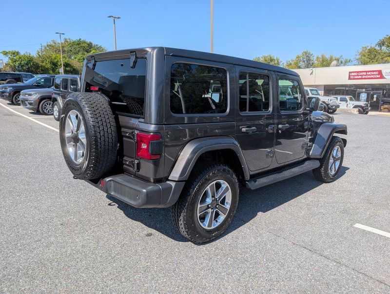 2021 Jeep Wrangler Unlimited Sahara photo 24
