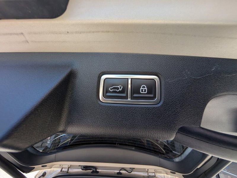2021 Kia Sorento EX photo 6