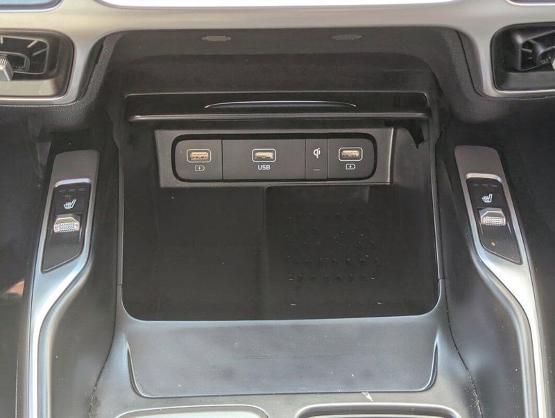 2021 Kia Sorento EX photo 20