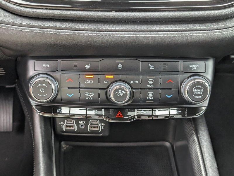 2022 Dodge Durango GT Plus photo 19
