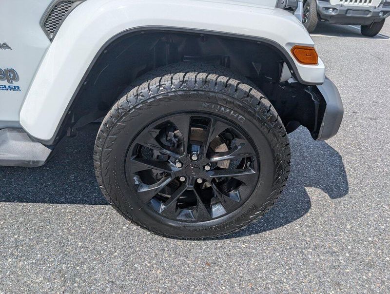 2021 Jeep Wrangler 4xe Unlimited Rubicon High Tide photo 2