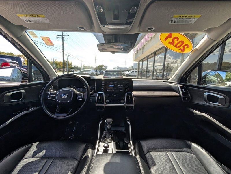 2021 Kia Sorento EX photo 12
