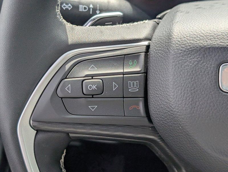 2025 Jeep Grand Cherokee Laredo X photo 20