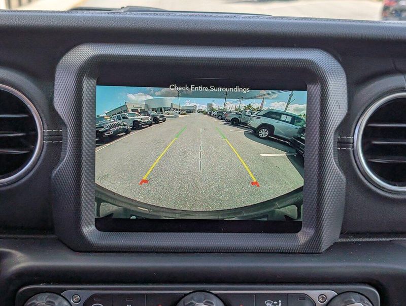 2021 Jeep Wrangler 4xe Unlimited Rubicon High Tide photo 19