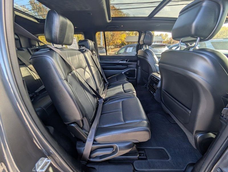 2022 Jeep Wagoneer Series II photo 4