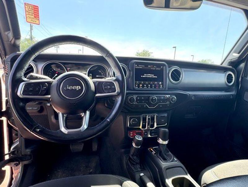 Used 2021 Jeep Wrangler 4xE Unlimited Rubicon 4xeImage 10
