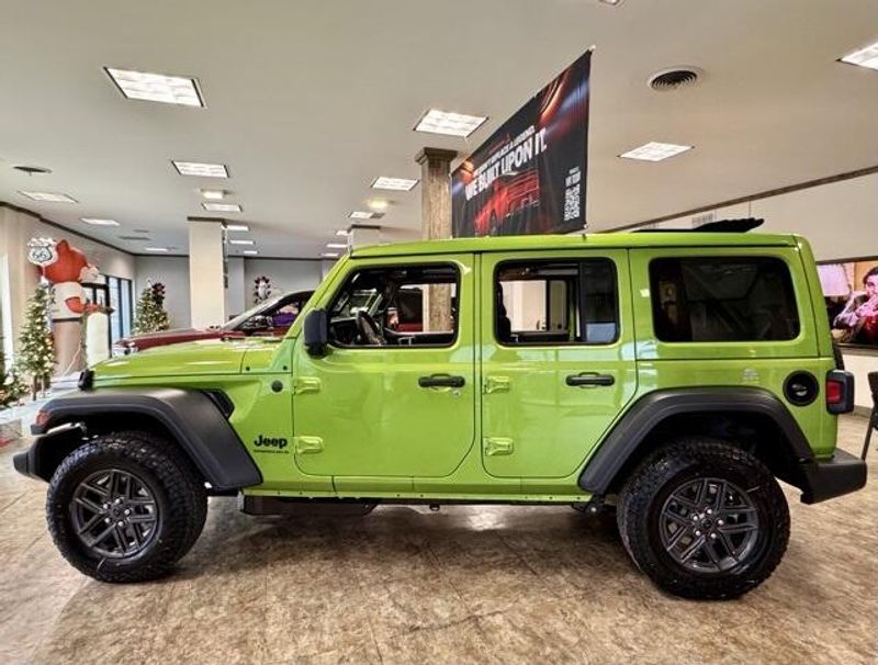 New 2026 Jeep Wrangler 4-door Sport SImage 8