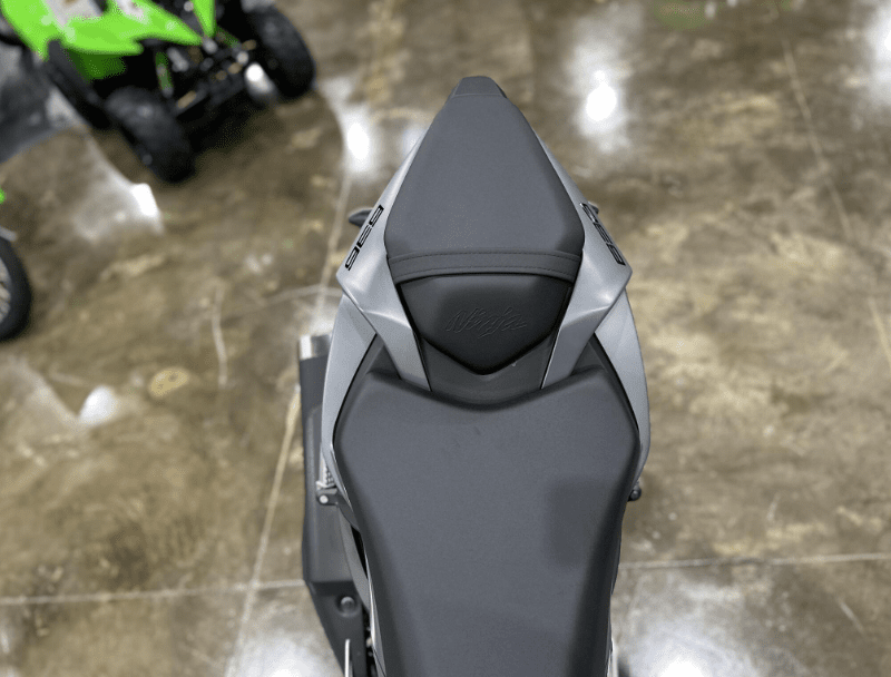 New 2026 Kawasaki NINJA ZX-6R ABS Image 10