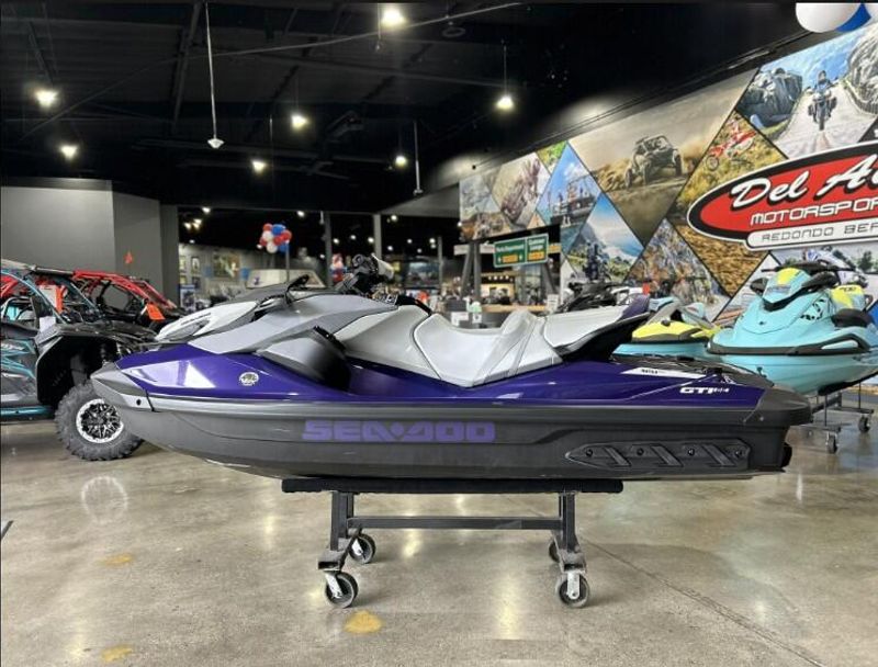 New 2025 Sea-Doo GTI SE 170 (SOUND SYSTEM) Image 9