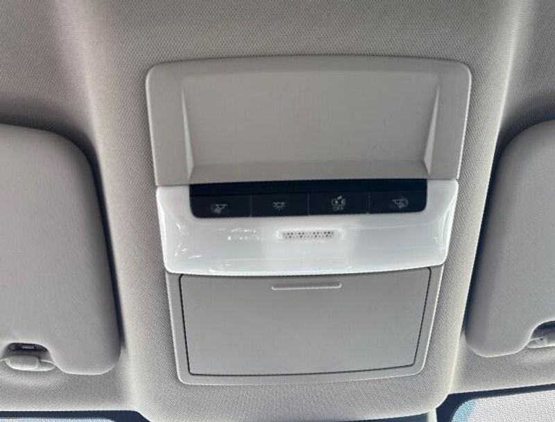 2024 Nissan Rogue S photo 17