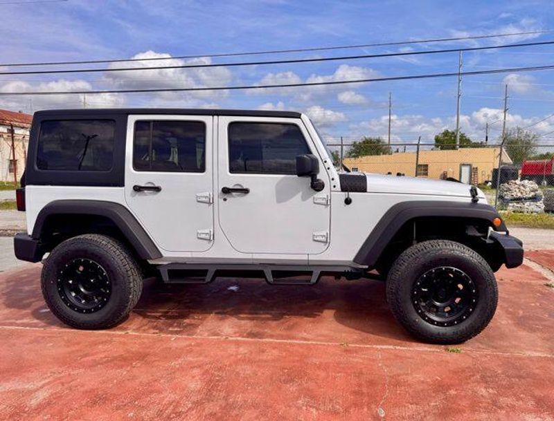 Used 2017 Jeep Wrangler Unlimited SportImage 4