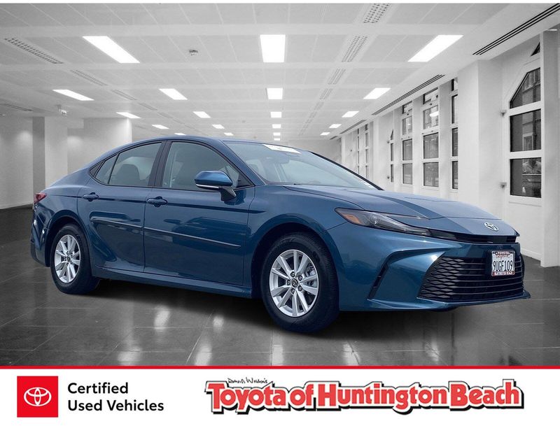 Used 2025 Toyota Camry LEImage 1