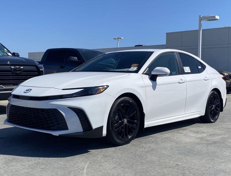 New 2025 Toyota Camry Image 6