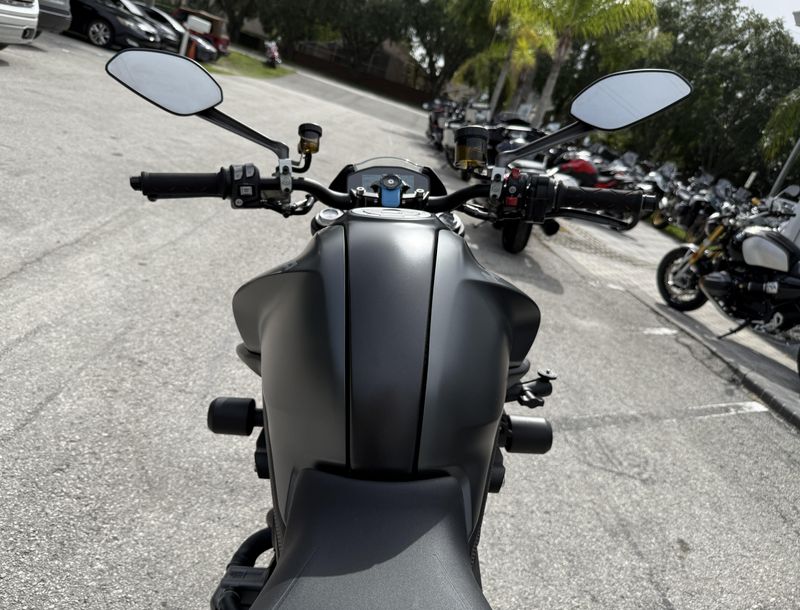 2022 Ducati Monster 937 