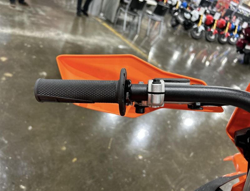 2025 KTM 450 XCF-W Image 12