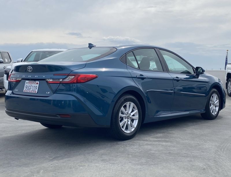 Used 2025 Toyota Camry LEImage 3